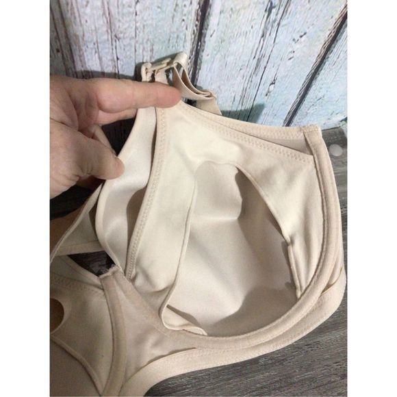 NWOT Leading Lady Nursing Bra Beige Size 42D ❤️💕 - Picture 10 of 11